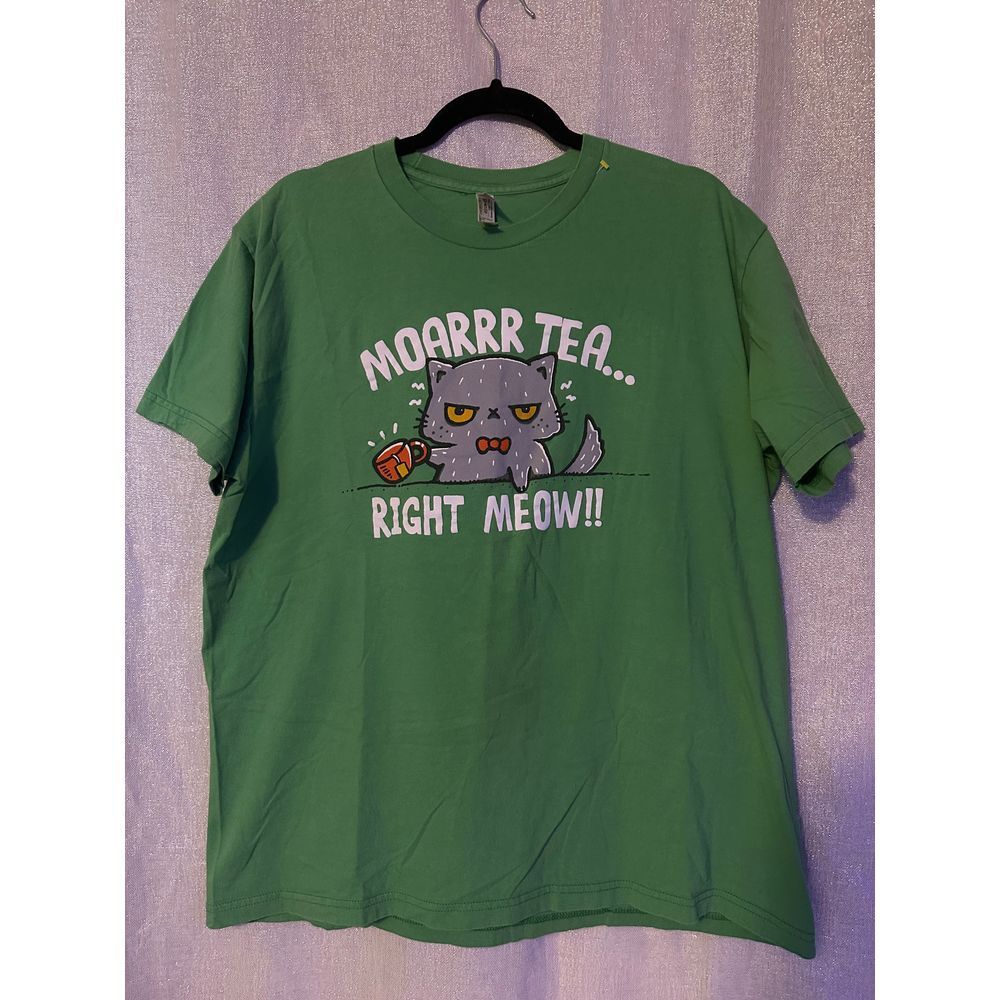 Cat 'Moarr Tea Right Meow!' Green Graphic Novelty T-Shirt.